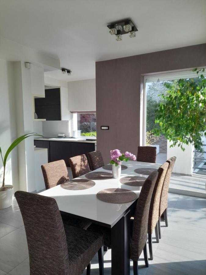 Private Family Villa Budaors Ngoại thất bức ảnh