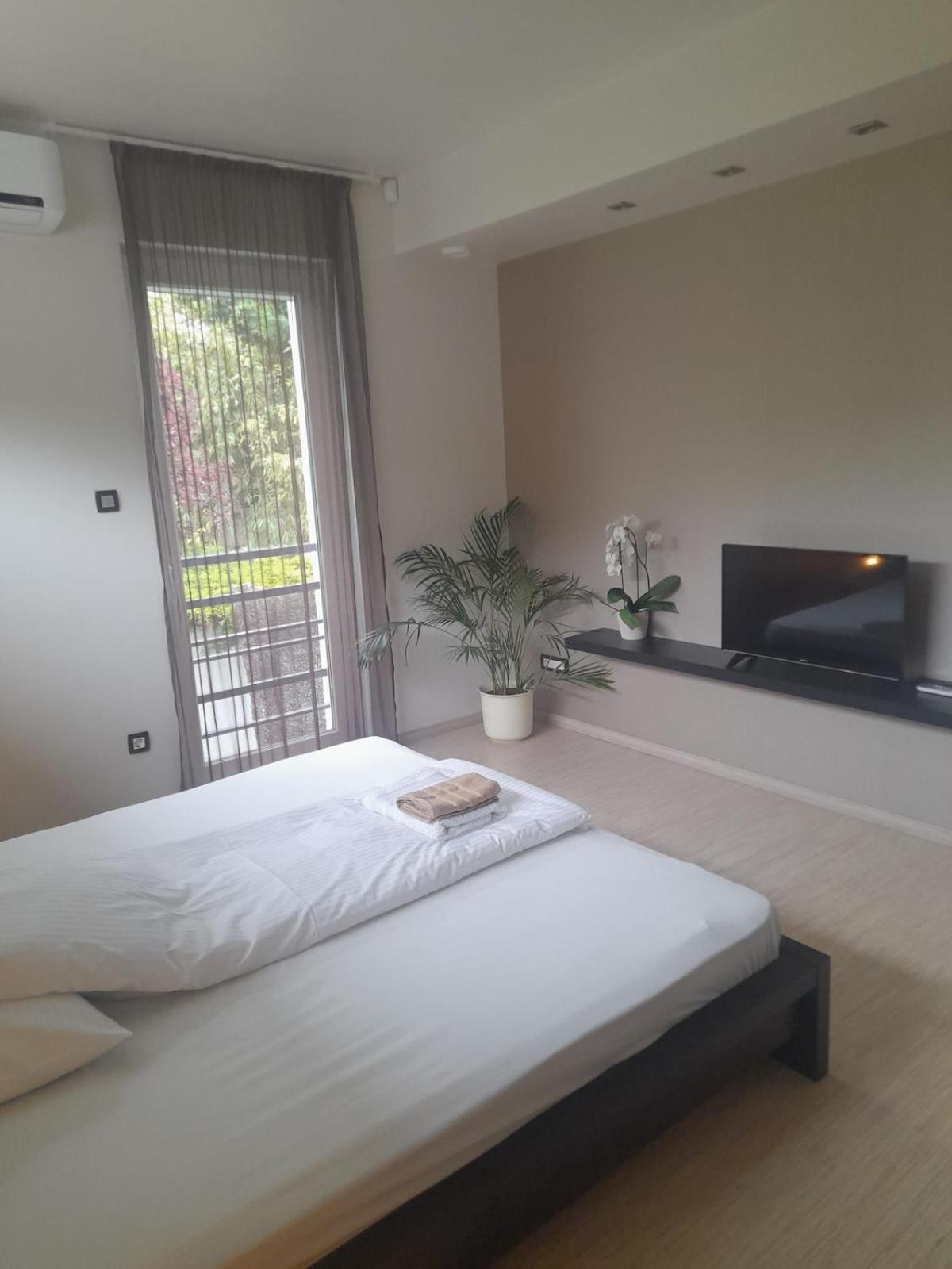 Private Family Villa Budaors Ngoại thất bức ảnh