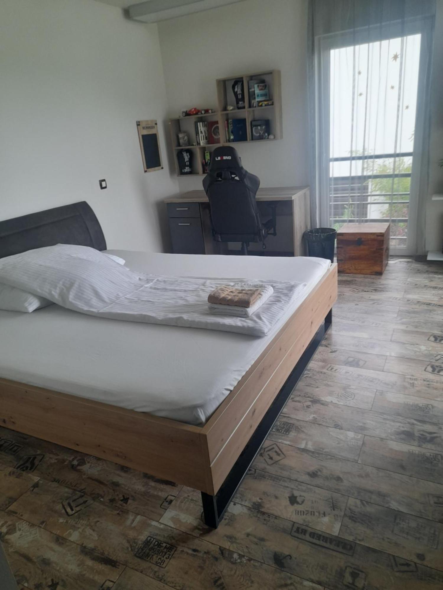 Private Family Villa Budaors Ngoại thất bức ảnh