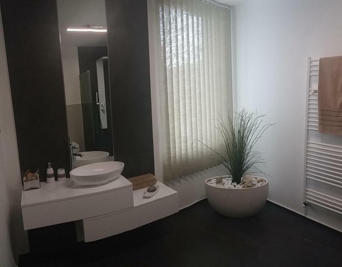Private Family Villa Budaors Ngoại thất bức ảnh